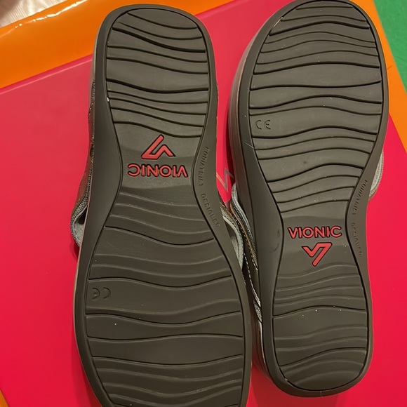 Vionic platform sandal - Picture 4 of 5